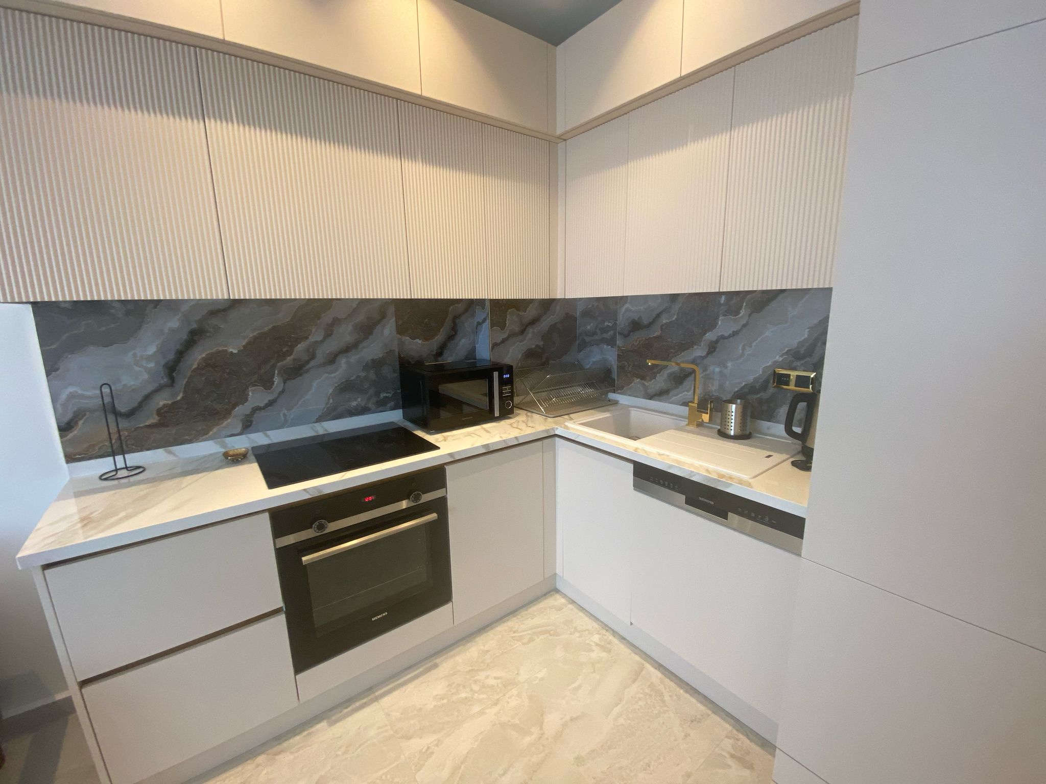 Апартаменты 1+1 рядом с морем в районе Тосмур. - Фото 45