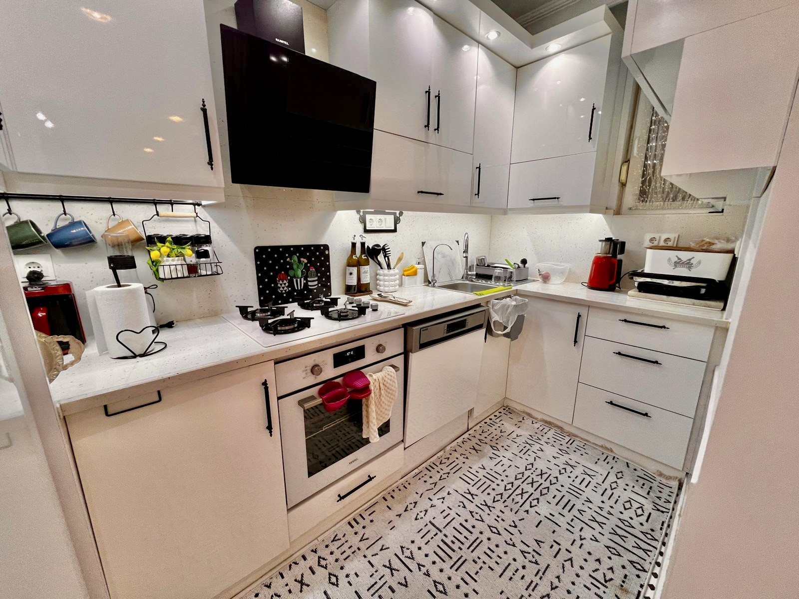 Просторная квартира 2+1 в центре Алании в 750 метрах от моря. - Фото 5