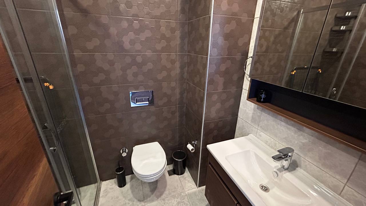 Меблированные апартаменты 1+1, 55 м² на 9 этаже в Махмутларе, в комплексе с развитой инфраструктурой. - Фото 25