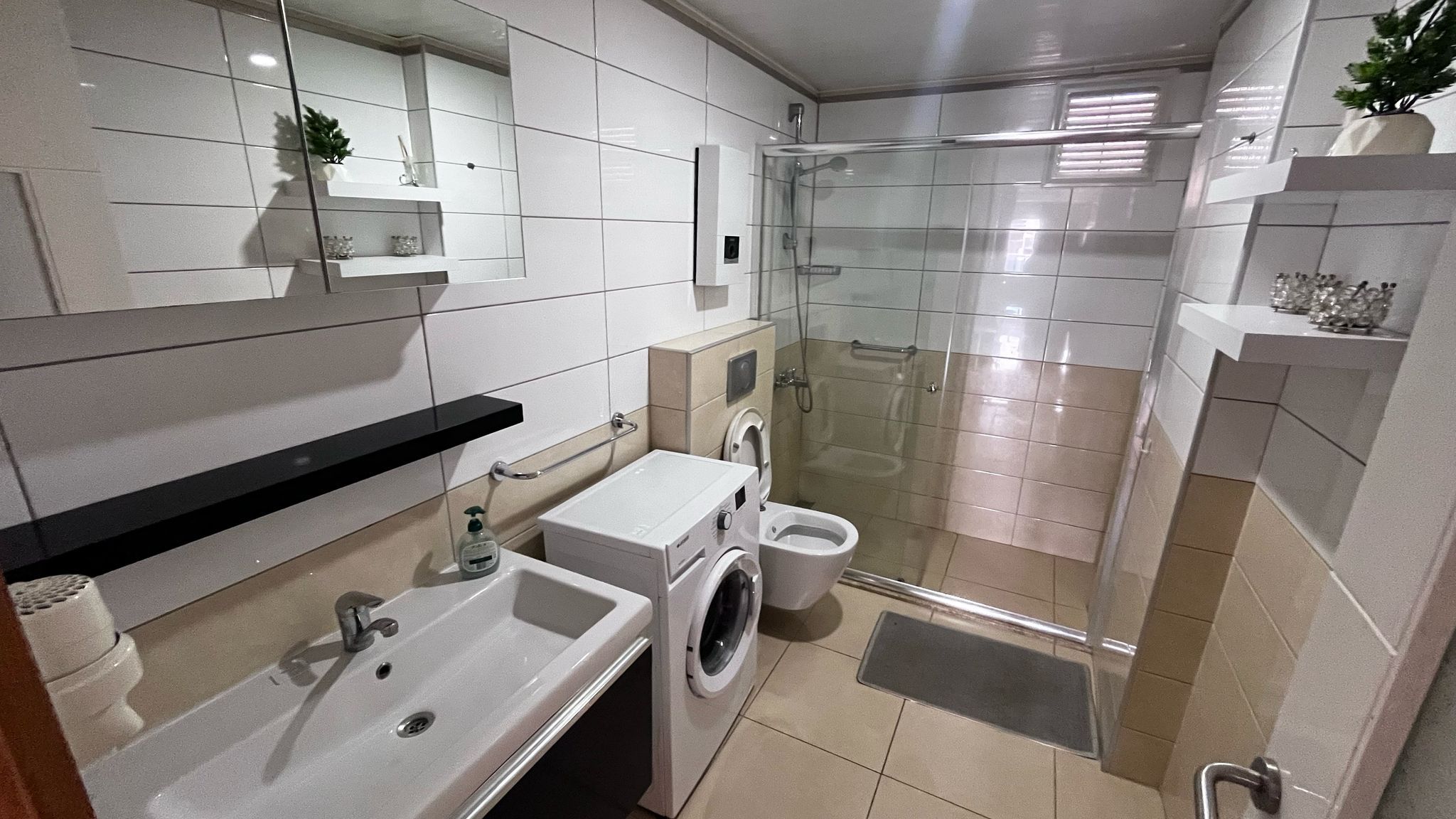 Просторная трехкомнатная квартира в районе Джикджилли. - Фото 19