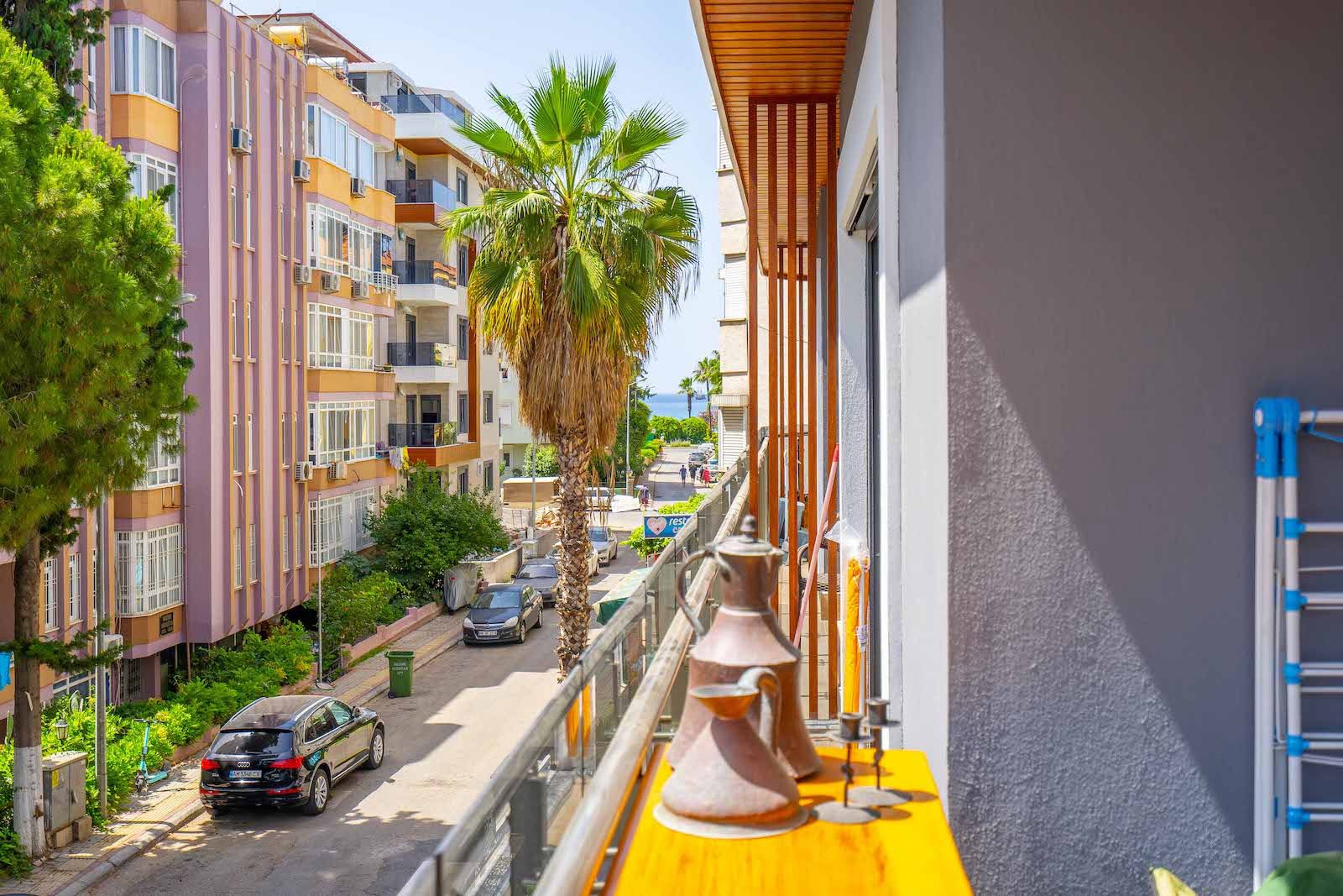 Двухкомнатная квартира с видом на город в центре Аланьи  - Фото 18