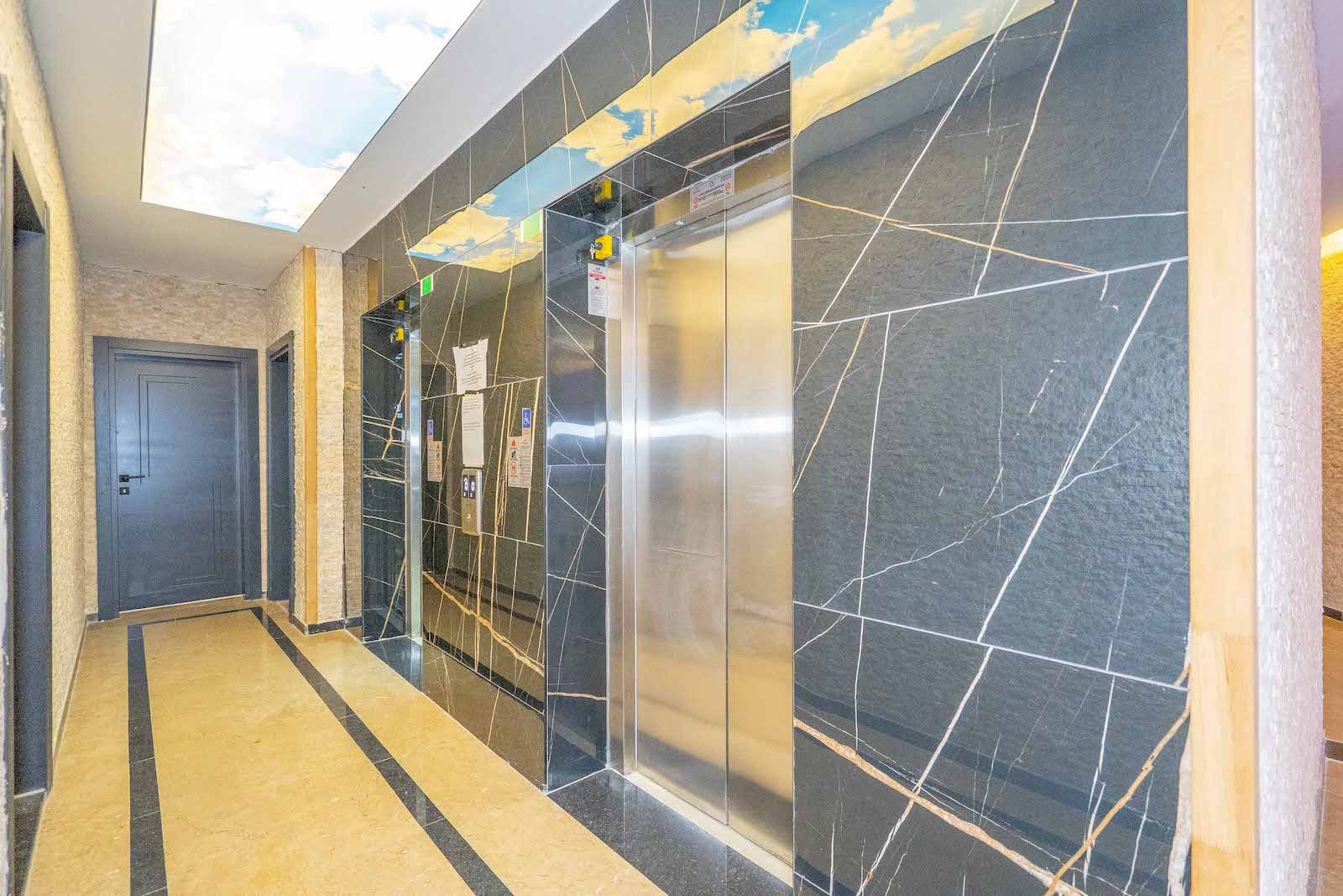 Двухкомнатная квартира с видом на город в центре Аланьи  - Фото 8