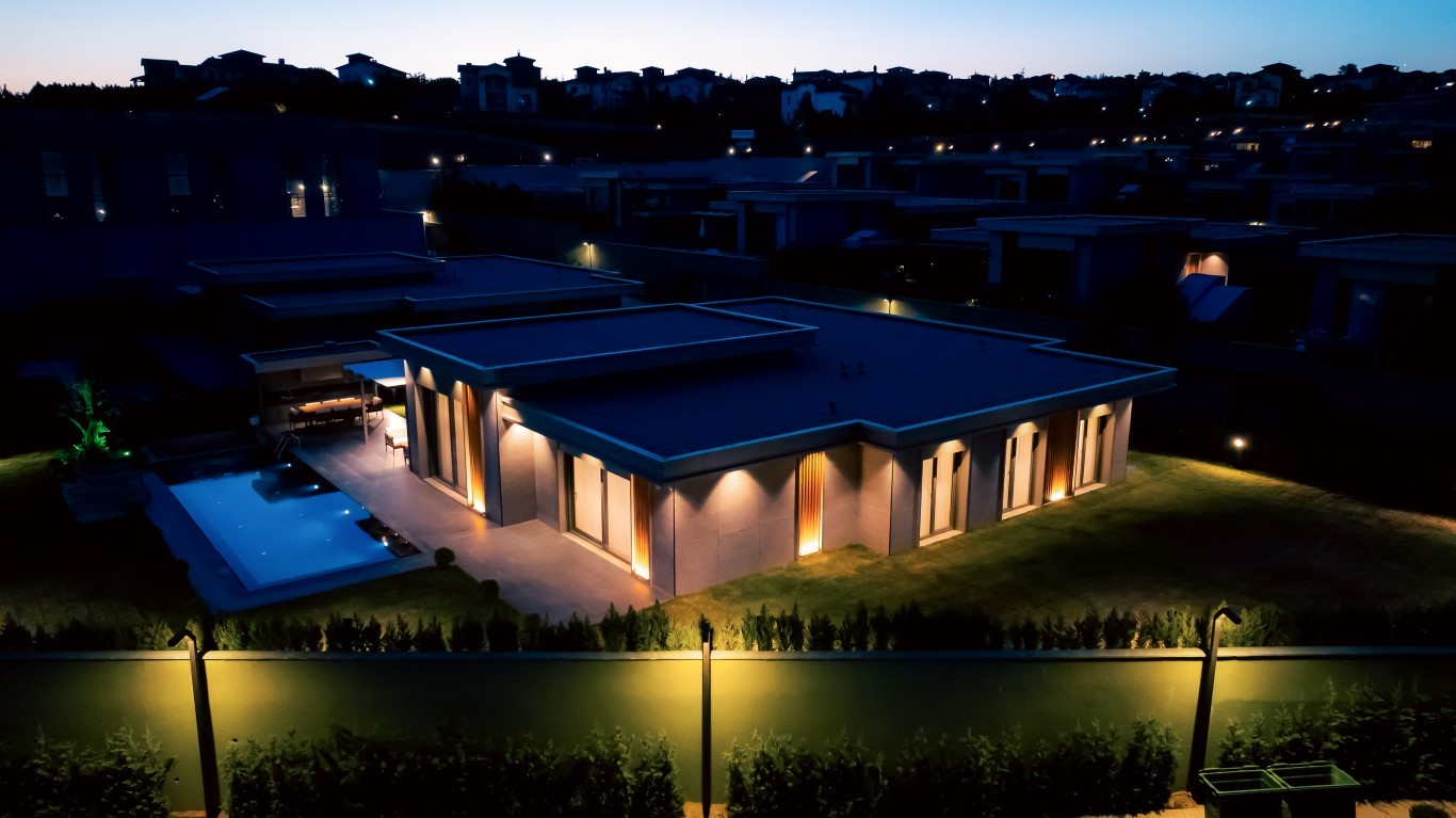 Комплекс роскошных вилл в районе Бюючекмедже Стамбул. - Фото 40