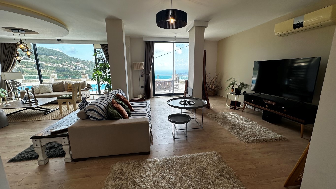 Просторная вилла с панорамным видом на море. - Фото 4