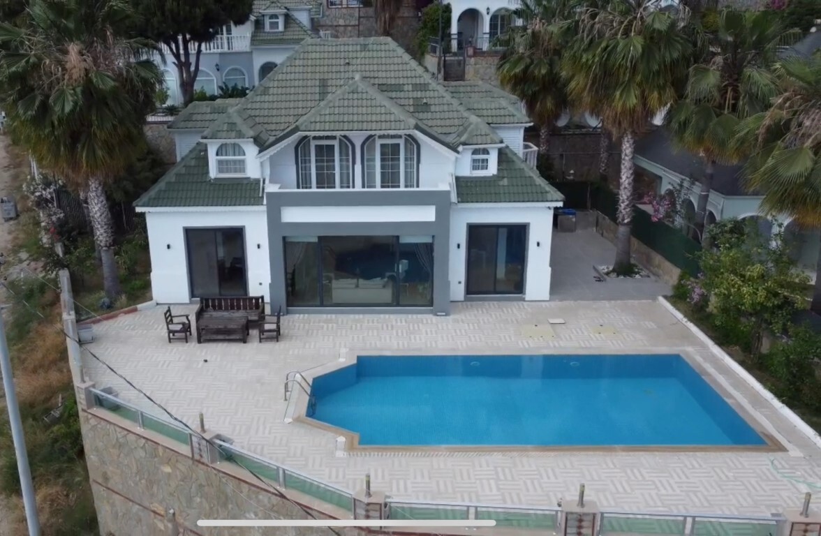 Просторная вилла с панорамным видом на море. - Фото 19