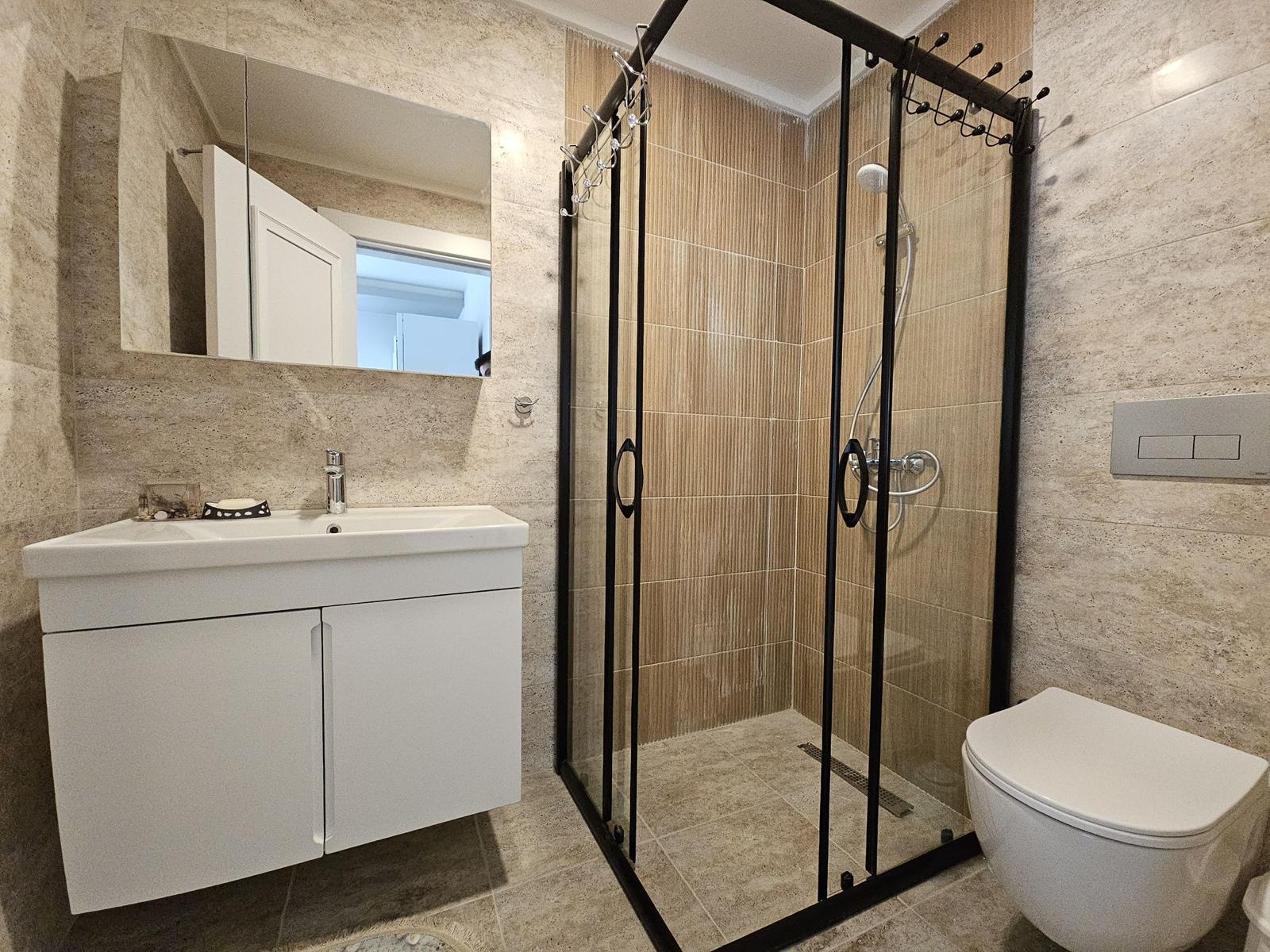 Двухуровневый пентхаус планировкой 3+1 с видом на Кале в районе пляжа Клеопатра.  - Фото 12