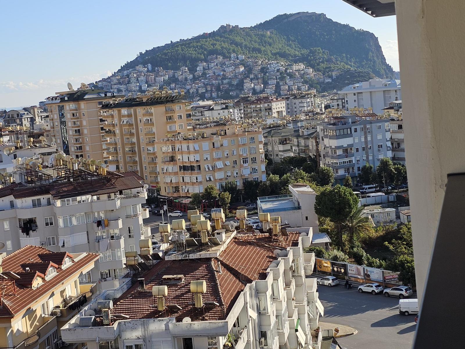 Двухуровневый пентхаус планировкой 3+1 с видом на Кале в районе пляжа Клеопатра.  - Фото 23