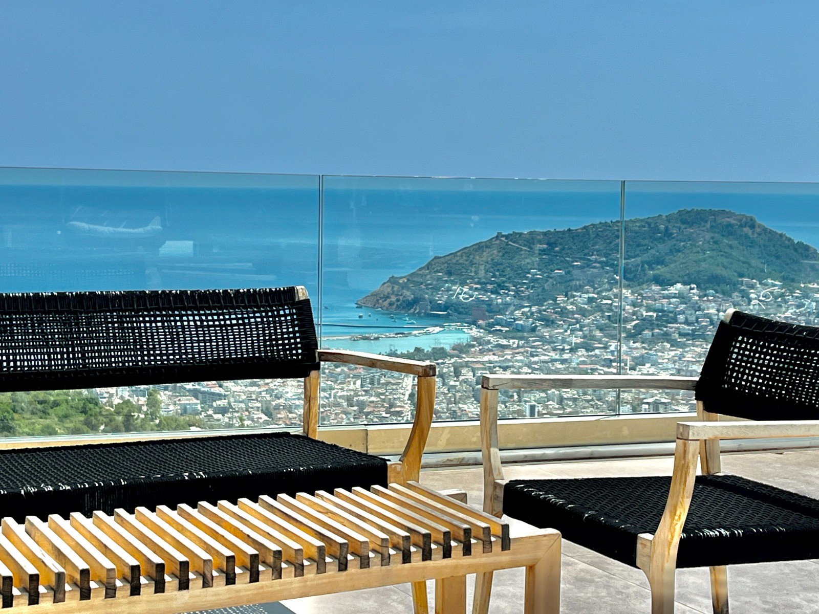 Просторная вилла с панорамным видом на море и крепость  - Фото 13