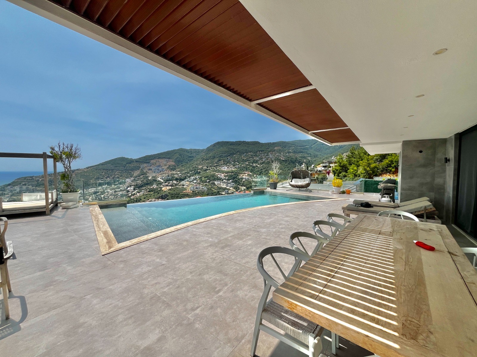 Просторная вилла с панорамным видом на море и крепость  - Фото 16