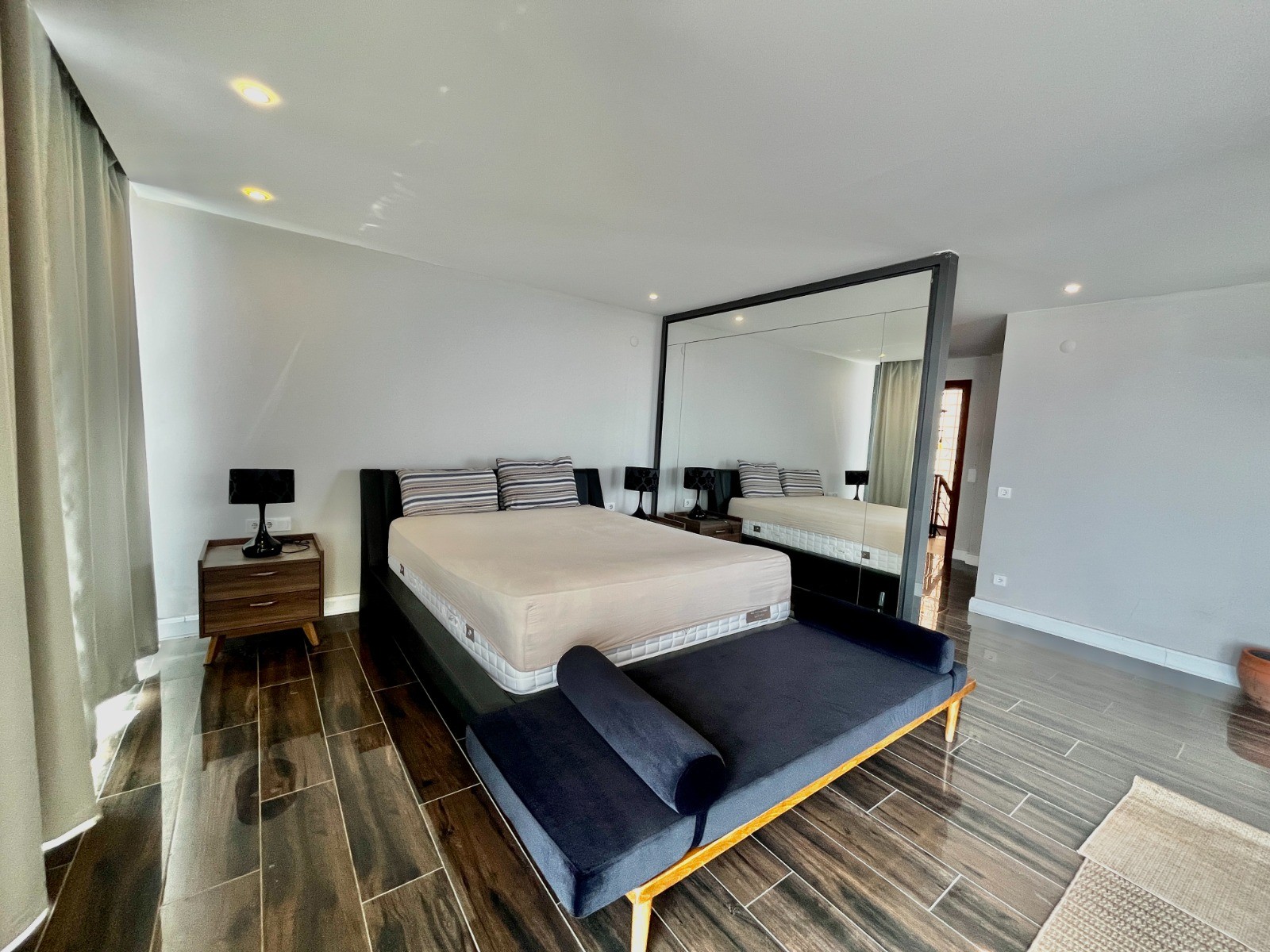 Просторная вилла с панорамным видом на море и крепость  - Фото 33