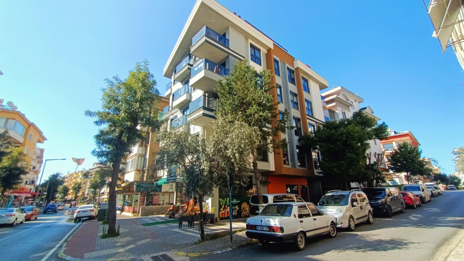 Трехкомнатная квартира в 600 метрах от моря  - Фото 2