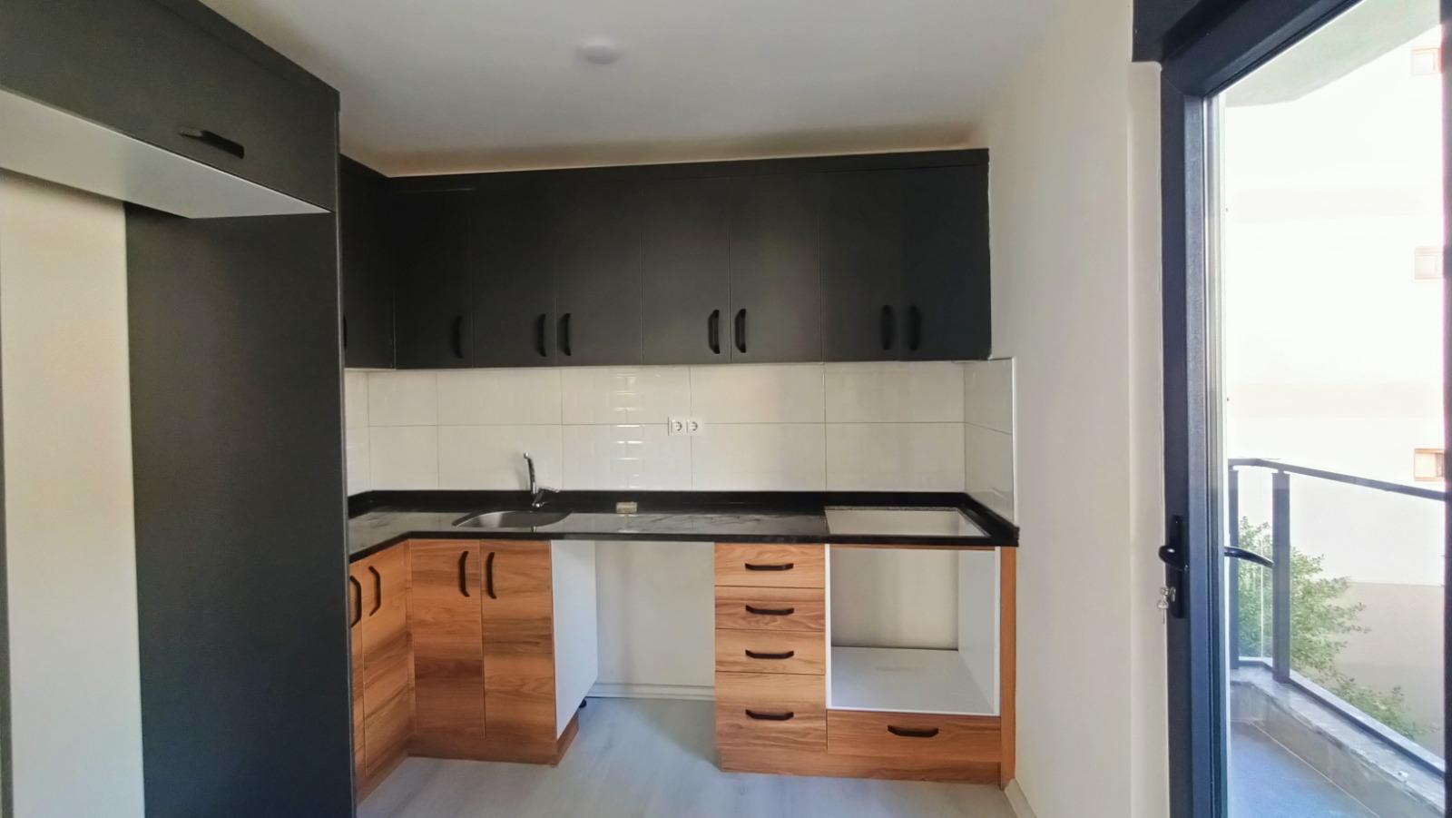 Трехкомнатная квартира в 600 метрах от моря  - Фото 14