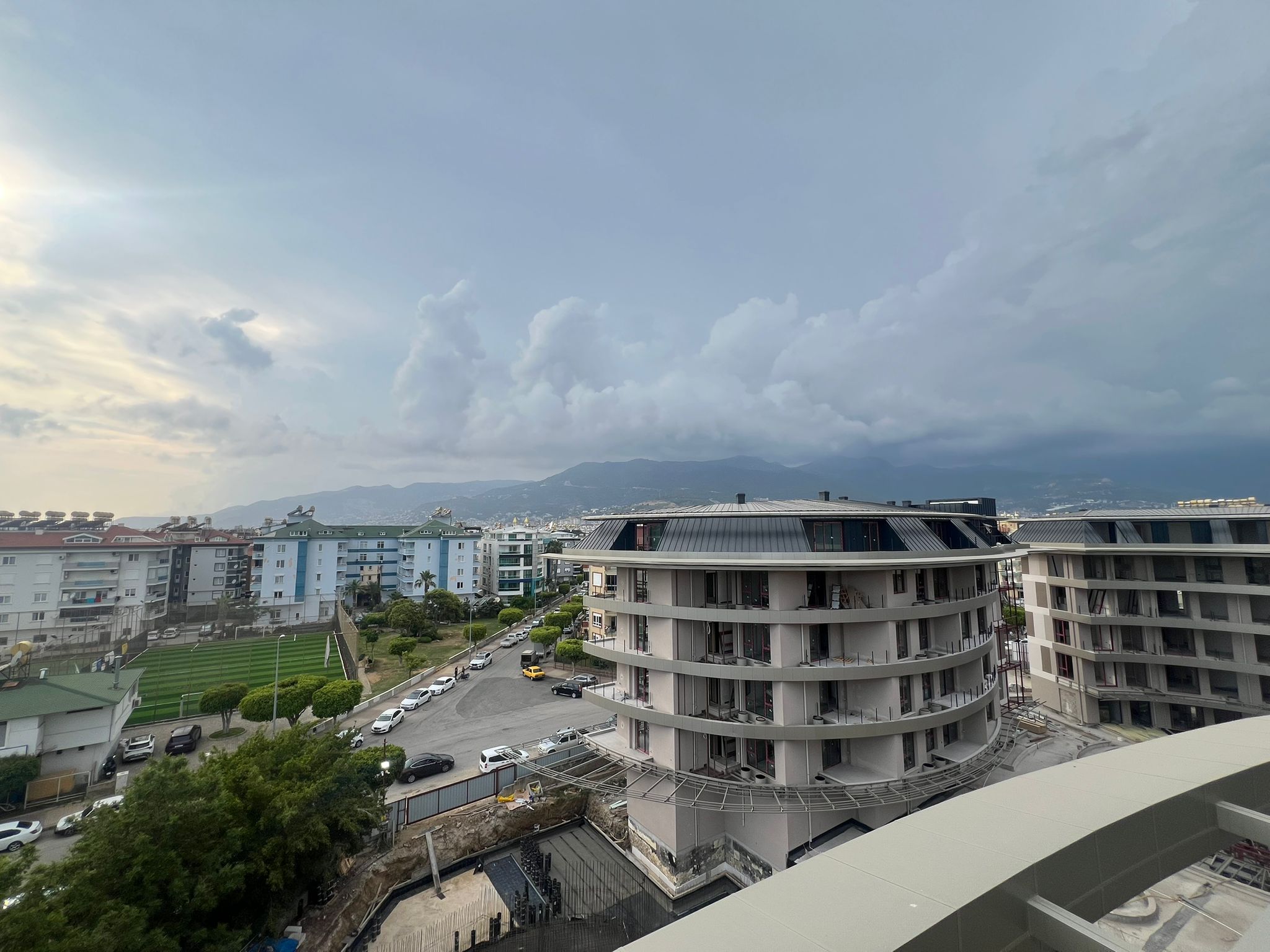 Современный жилой комплекс в европейском районе Оба в шаговой доступности до моря. - Фото 28