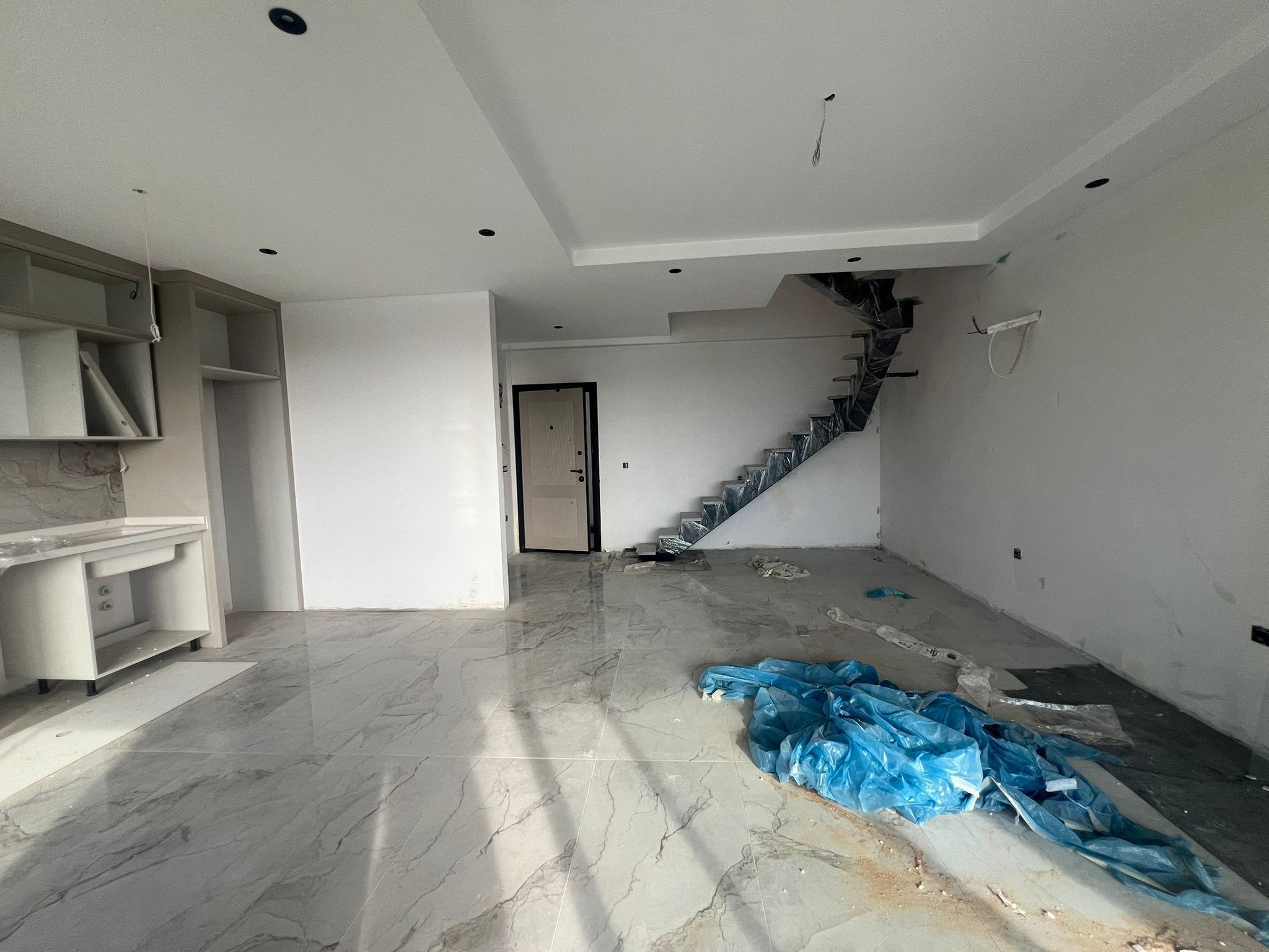 Современный жилой комплекс в европейском районе Оба в шаговой доступности до моря. - Фото 36