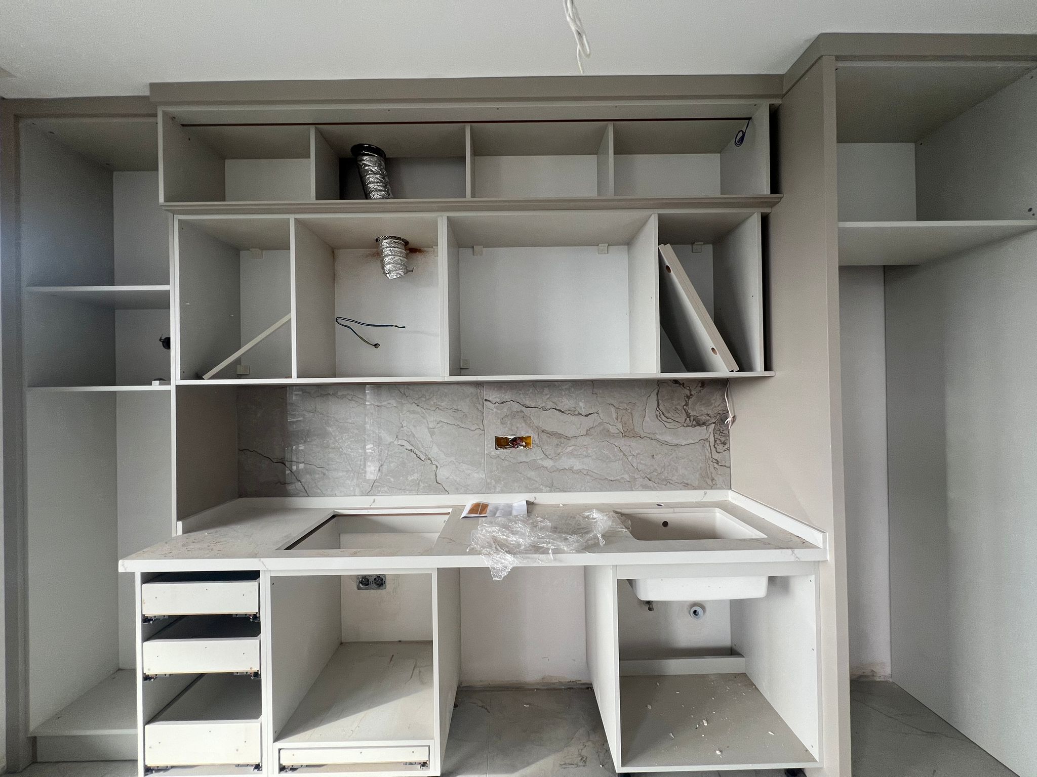 Современный жилой комплекс в европейском районе Оба в шаговой доступности до моря. - Фото 38