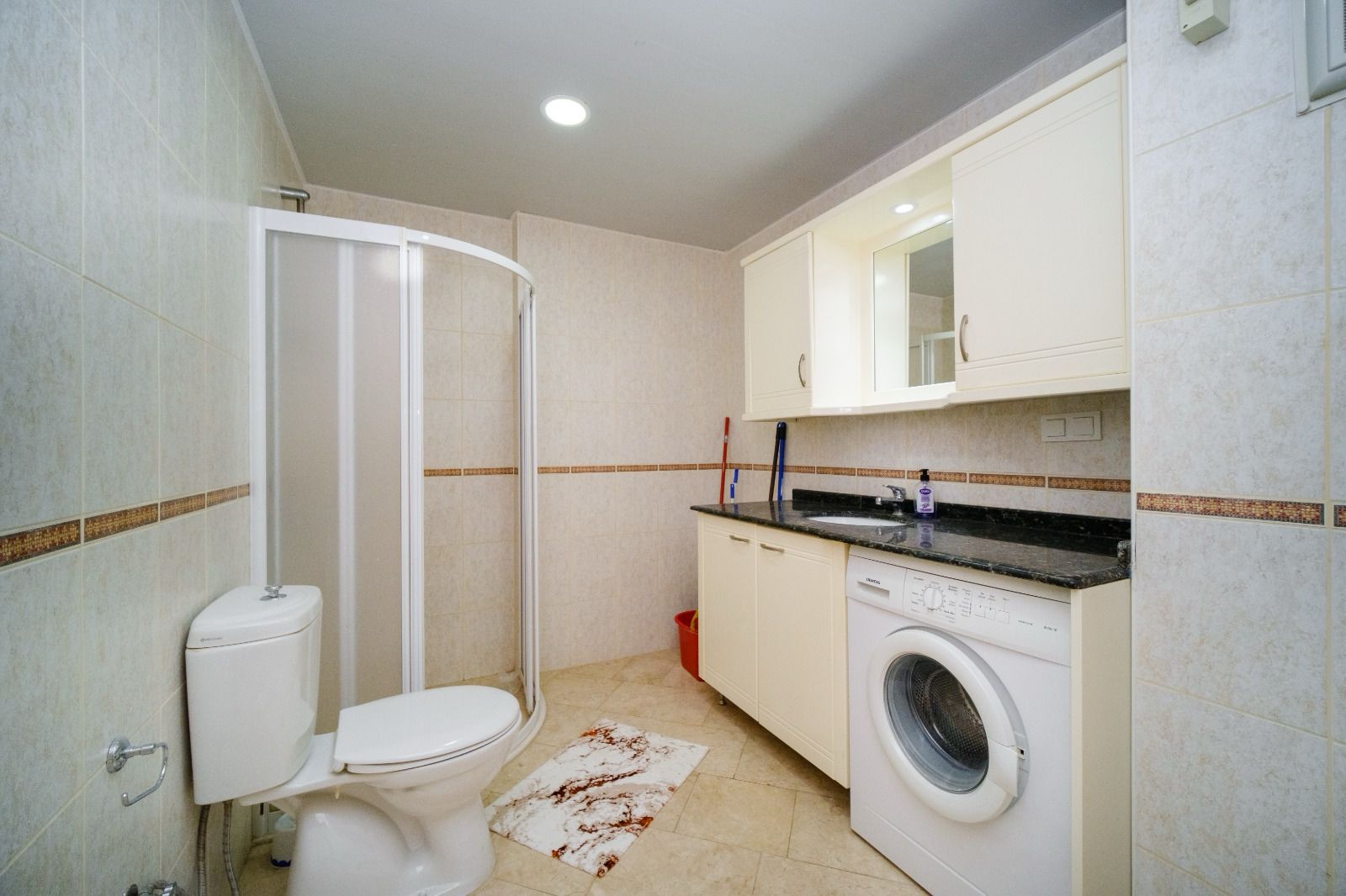 Квартира планировкой 2+1 с видом на море в районе Тосмур Аланья.  - Фото 19