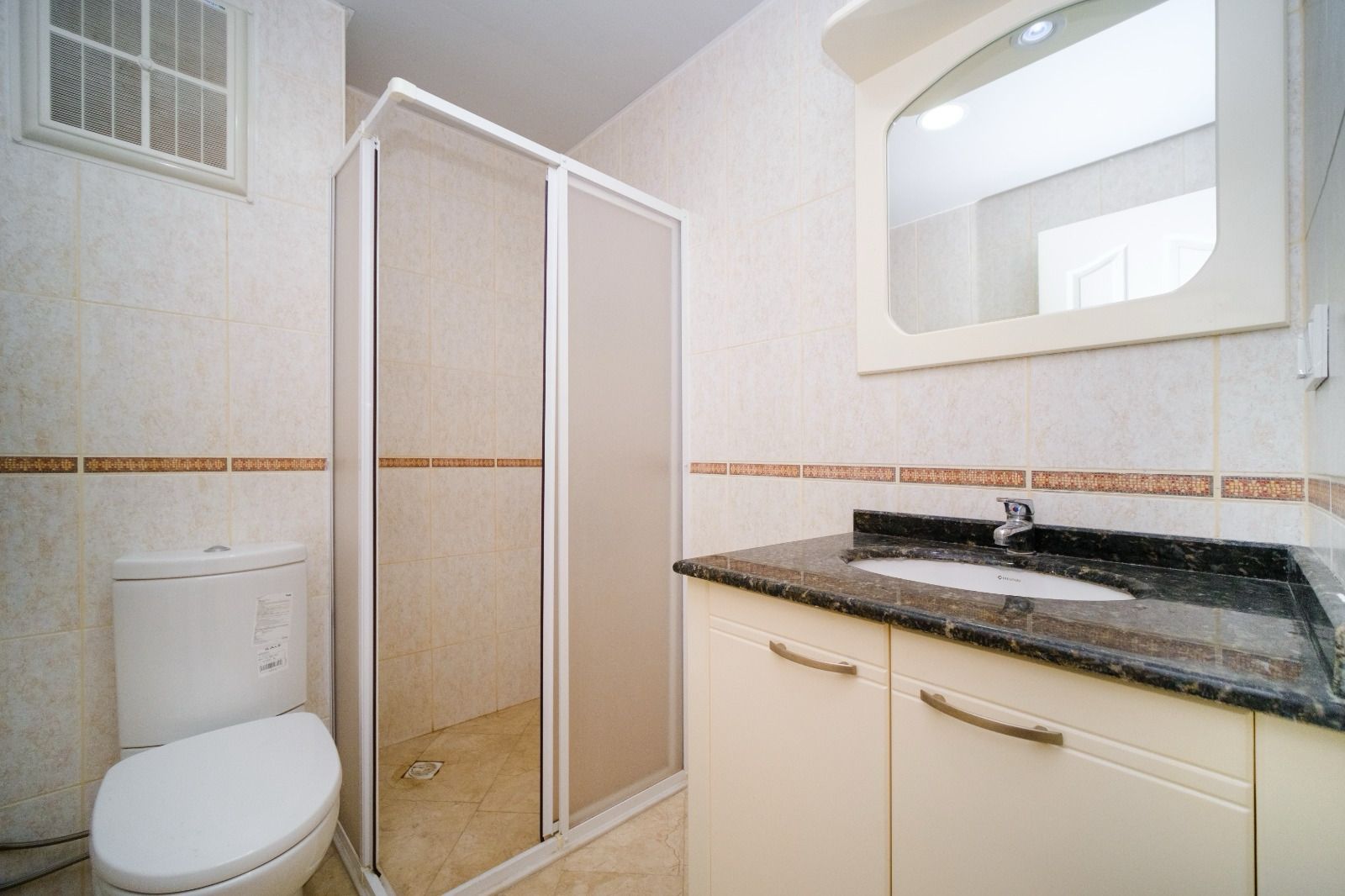 Квартира планировкой 2+1 с видом на море в районе Тосмур Аланья.  - Фото 20