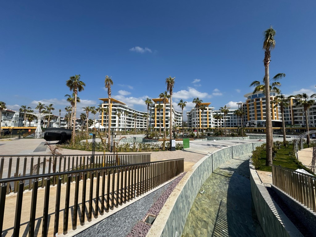 Ваш уголок рая в Тюрклере — просторные апартаменты с видом на море и инфраструктурой 5★. - Фото 45