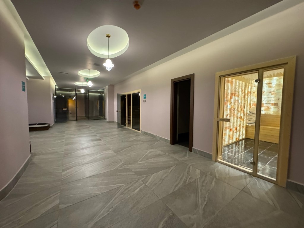 Ваш уголок рая в Тюрклере — просторные апартаменты с видом на море и инфраструктурой 5★. - Фото 59