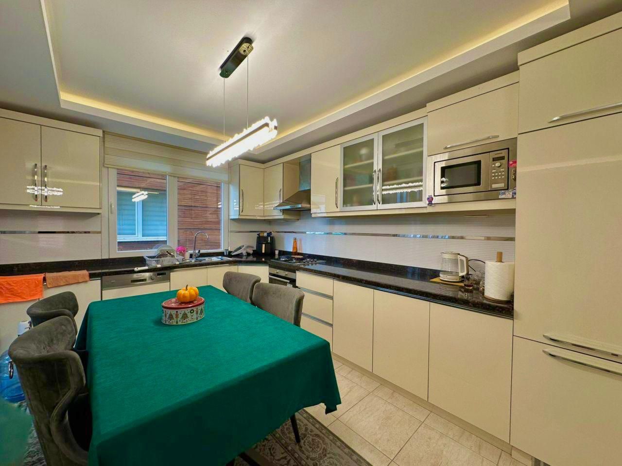 Просторная мебилированная квартира планировкой 2+1 в районе Оба Аланья  - Фото 4