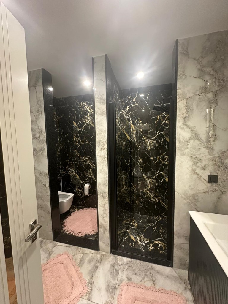 Ваш уголок рая в Тюрклере — просторные апартаменты с видом на море и инфраструктурой 5★. - Фото 23