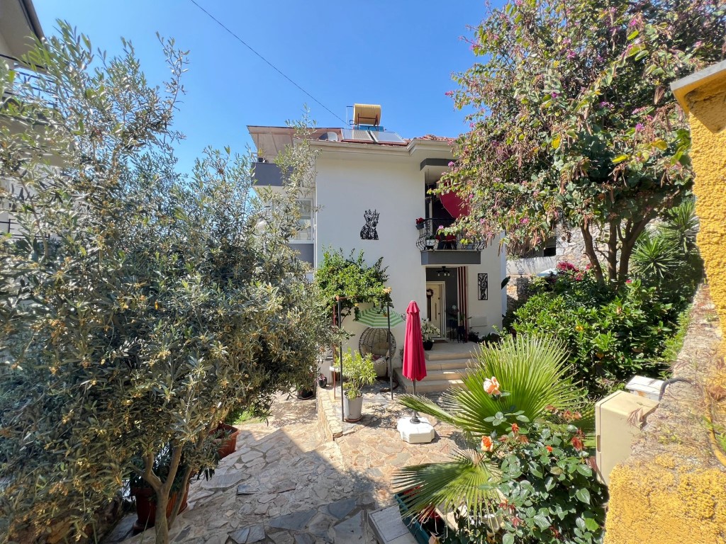 Просторная мебелированная вилла планировкой  5+1  в районе Каргыджак Аланья. - Фото 23