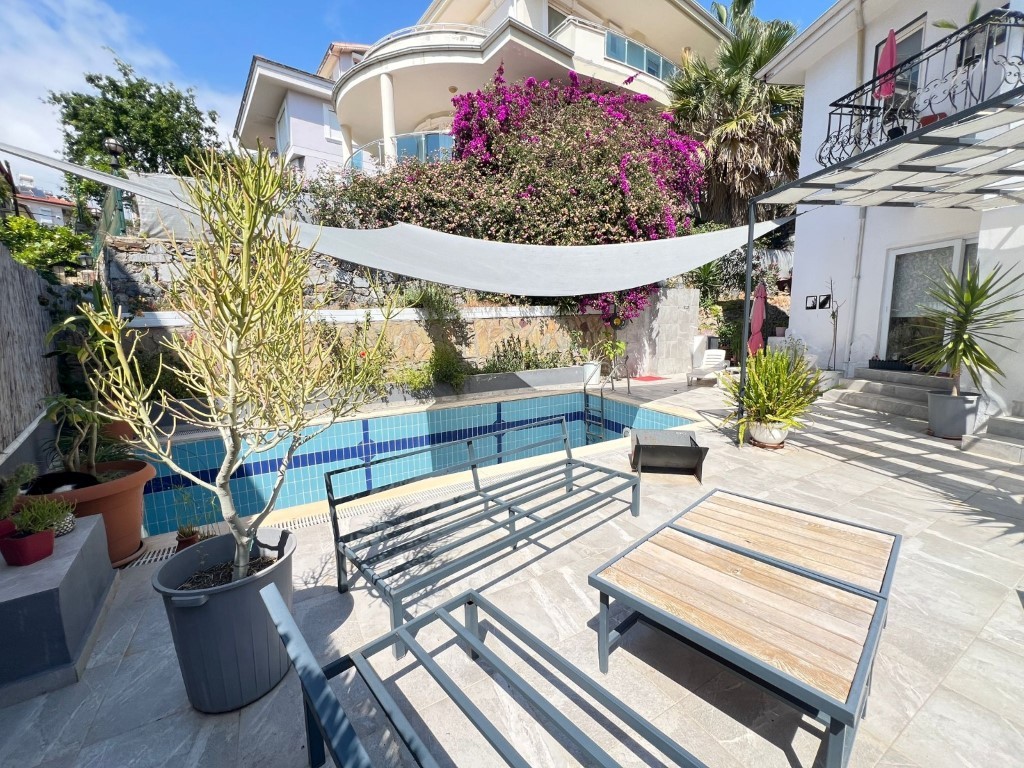 Просторная мебелированная вилла планировкой  5+1  в районе Каргыджак Аланья. - Фото 27