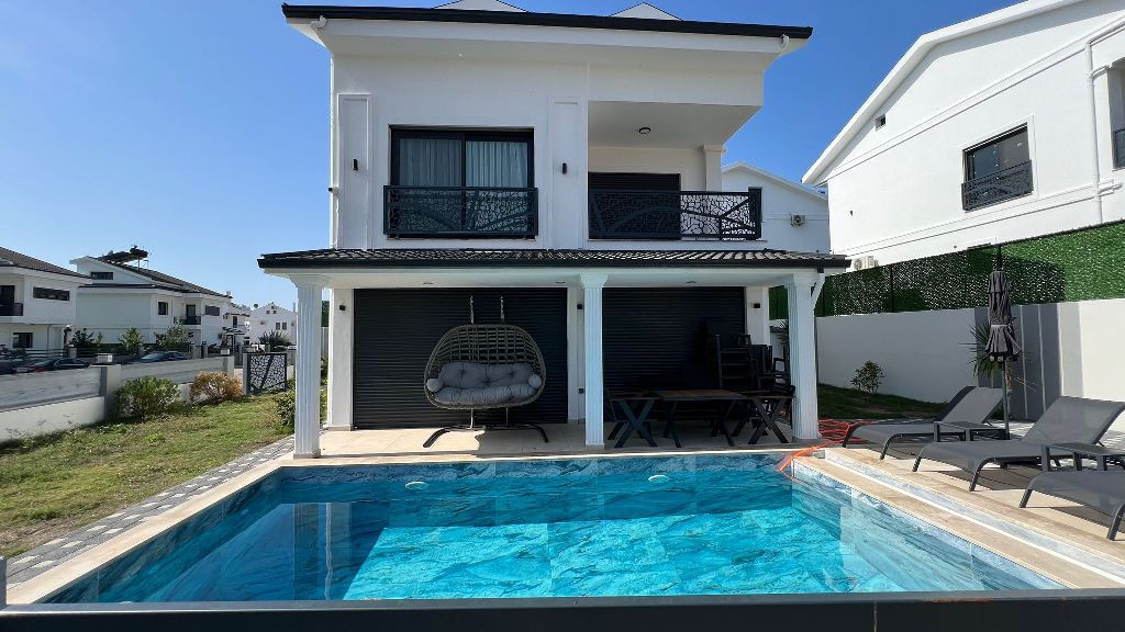 Просторная вилла с личным бассейном планировкой 5+1 Фетхие Турция.  - Фото 4