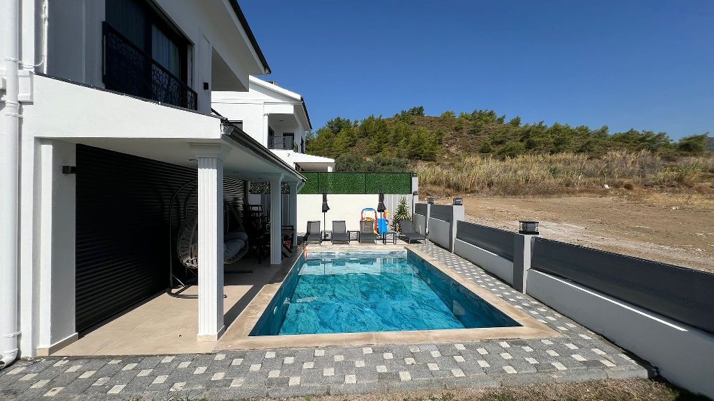 Просторная вилла с личным бассейном планировкой 5+1 Фетхие Турция.  - Фото 5