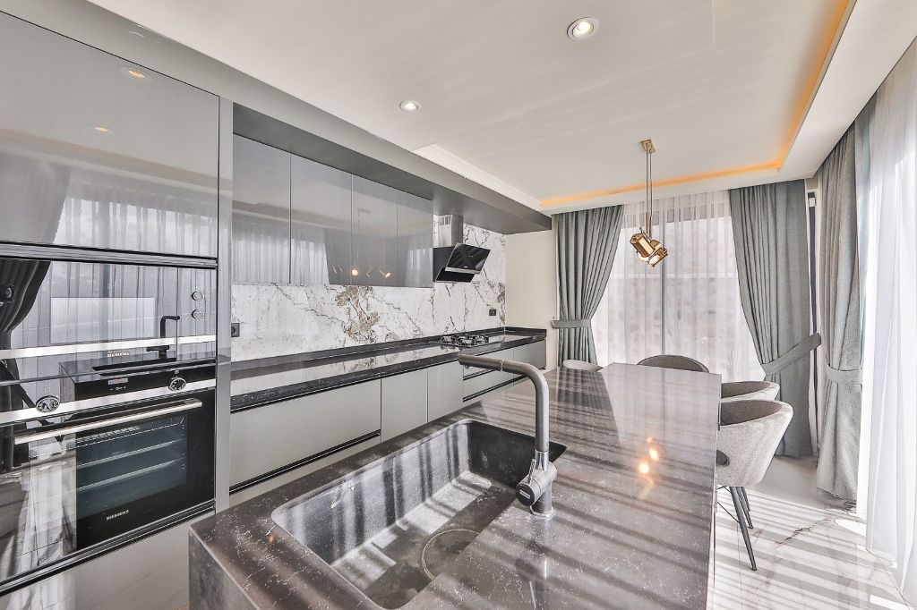 Шикарная вилла с видом на море и горы в Фетхие. - Фото 23