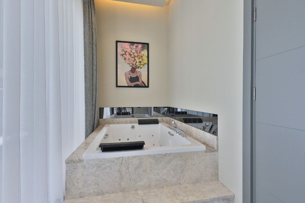 Шикарная вилла с видом на море и горы в Фетхие. - Фото 24