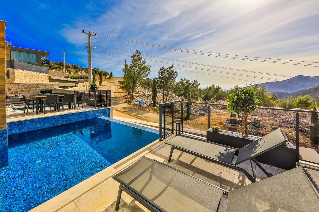 Шикарная вилла с видом на море и горы в Фетхие. - Фото 3