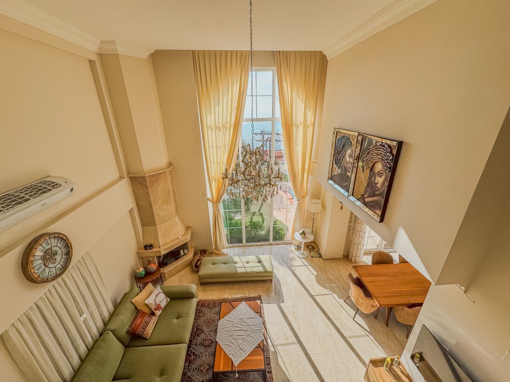 Вилла в районе Тепе Аланья с видом на море и правом на гражданство. - Фото 16