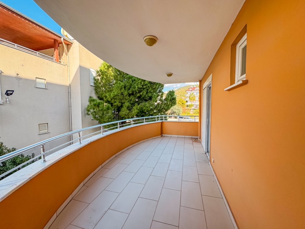 Просторная трехкомнатная квартира в районе Демирташ Аланья.  - Фото 24