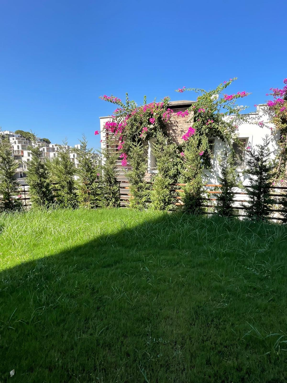 Просторная мебилированная вилла в Бодруме с видом на море.  - Фото 36