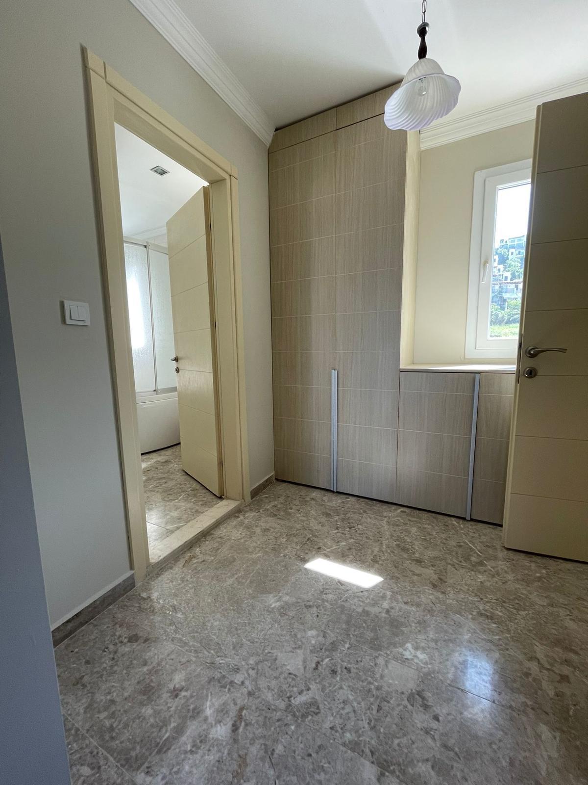 Просторная мебилированная вилла в Бодруме с видом на море.  - Фото 15