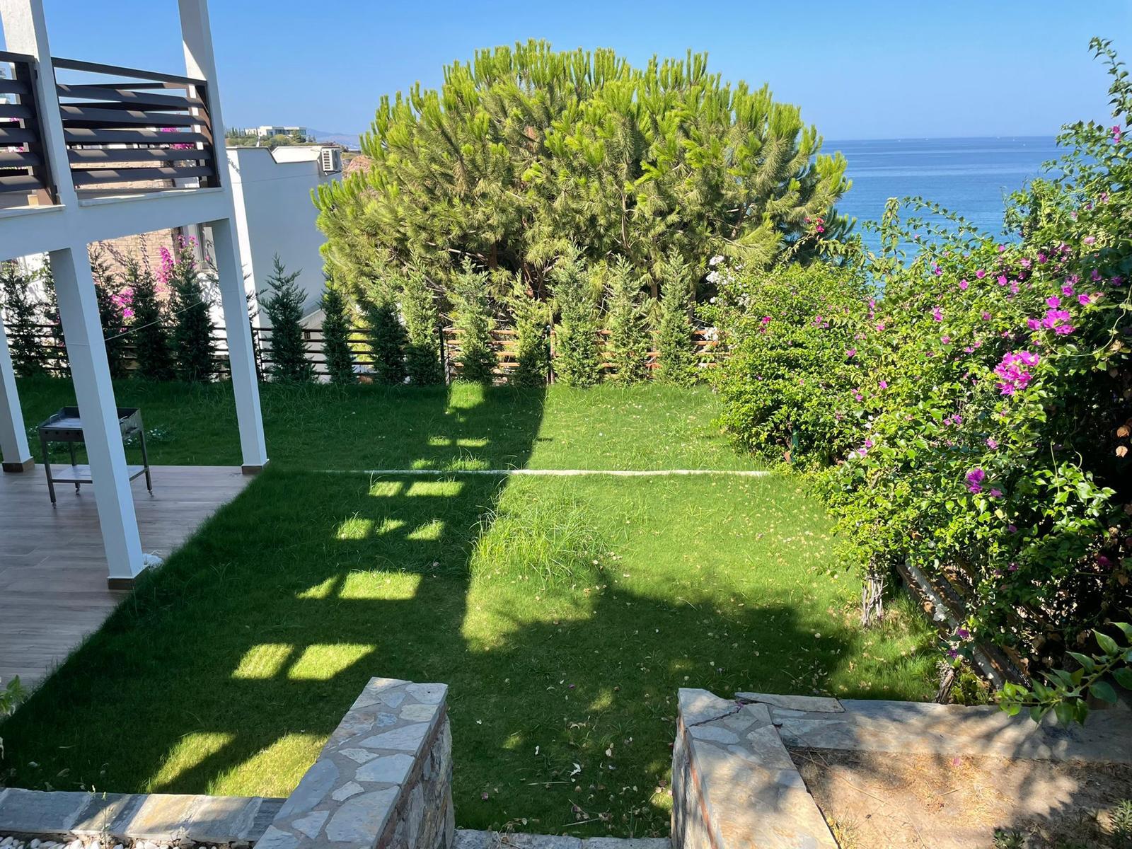 Просторная мебилированная вилла в Бодруме с видом на море.  - Фото 12