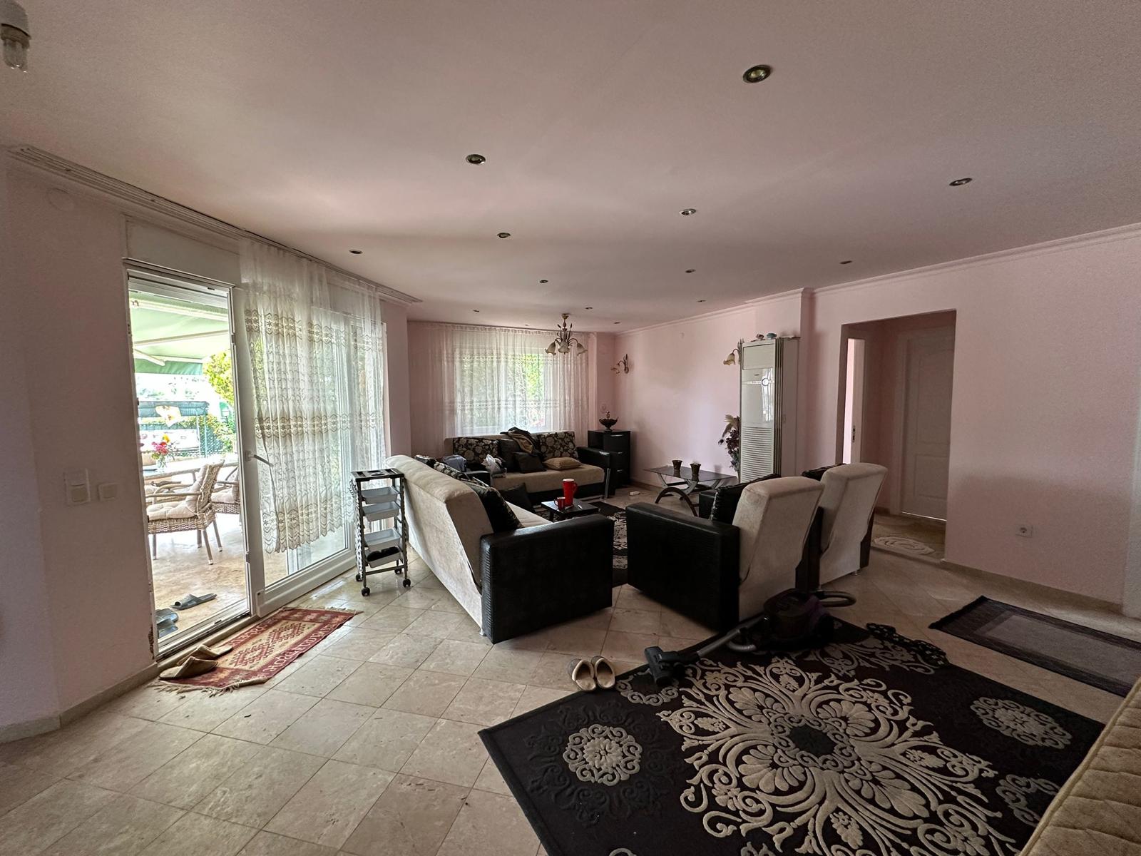 Вилла планировкой 2+1 с личным бассейном в районе Оба Аланья.  - Фото 13