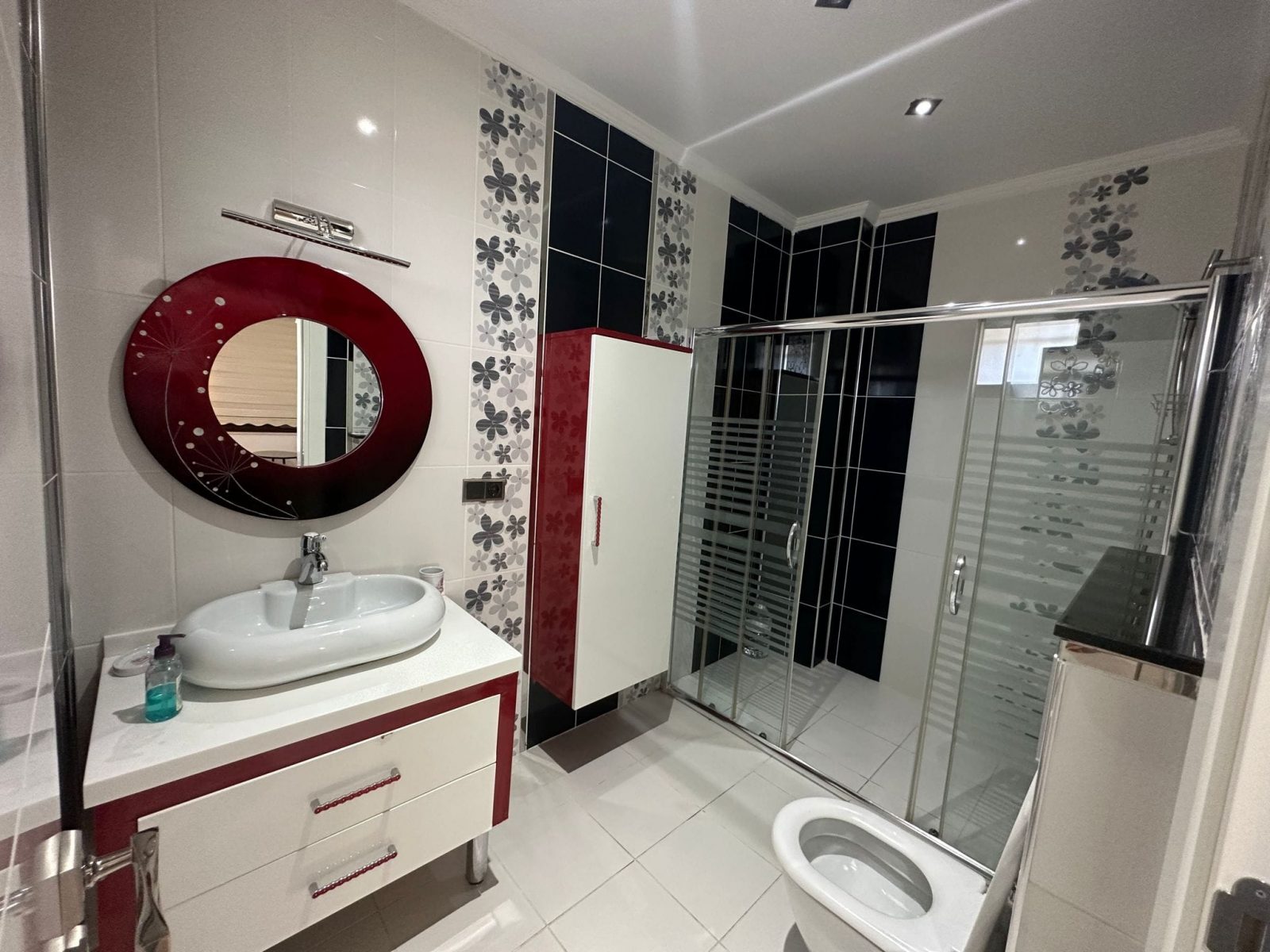 Просторная вилла с личным бассейном район Оба Аланья.  - Фото 25