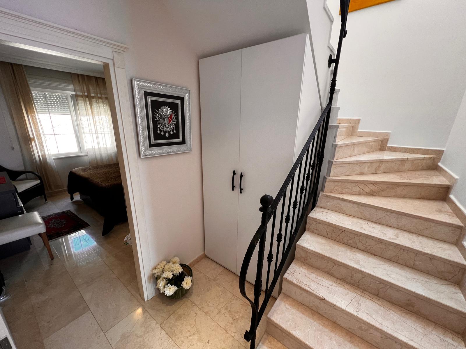 Вилла с видом на море и город район Бекташ Аланья.  - Фото 13