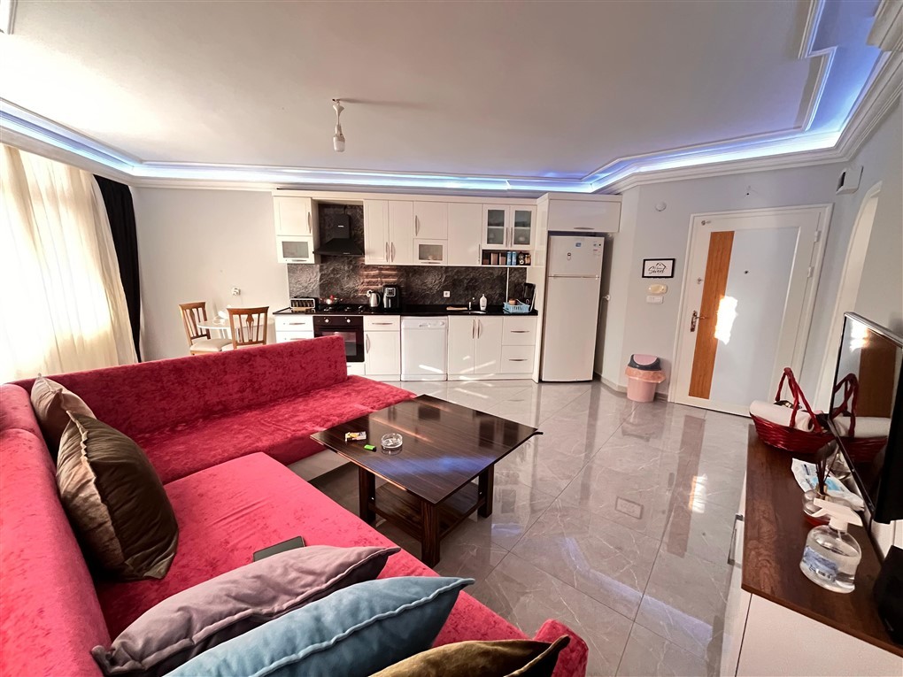 Мебилированная квартира планировкой 1+1  в 70 метрах от пляжа район Оба Аланья.  - Фото 2