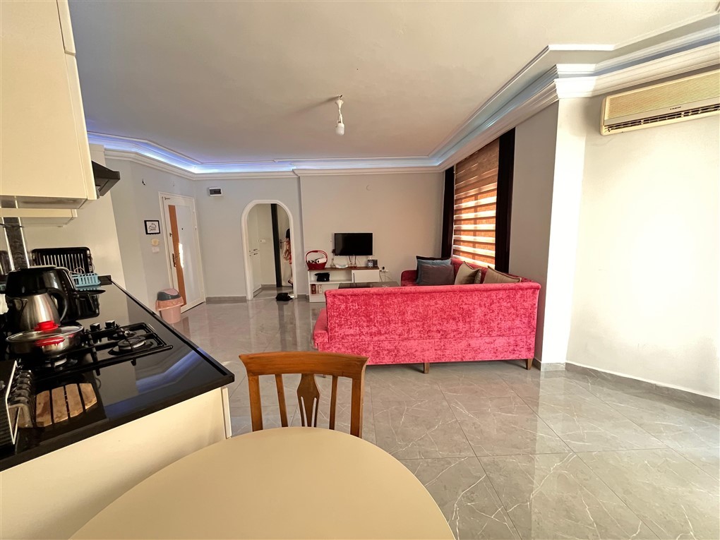 Мебилированная квартира планировкой 1+1  в 70 метрах от пляжа район Оба Аланья.  - Фото 4