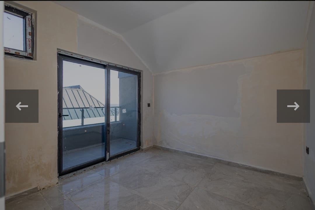 Трехкомнатный дуплекс с видом на море район Окурджалар Аланья.  - Фото 19