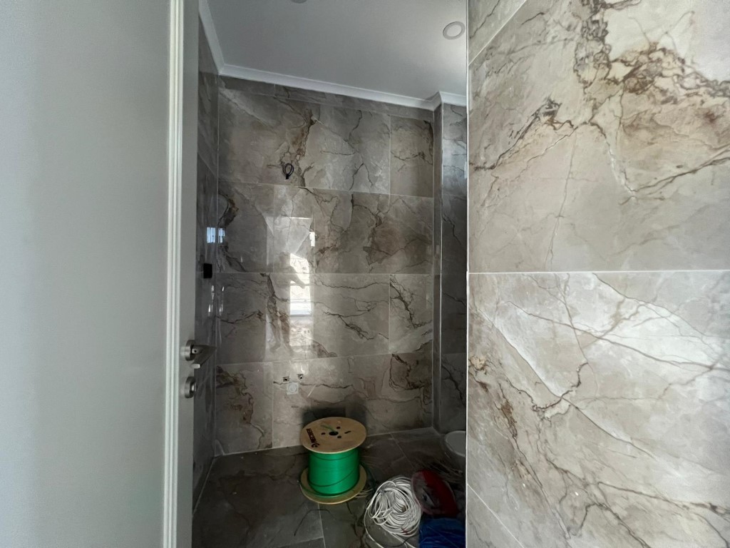 Новая вилла планировкой 3+1 с личным бассейном в районе Паяллар Аланья.  - Фото 14