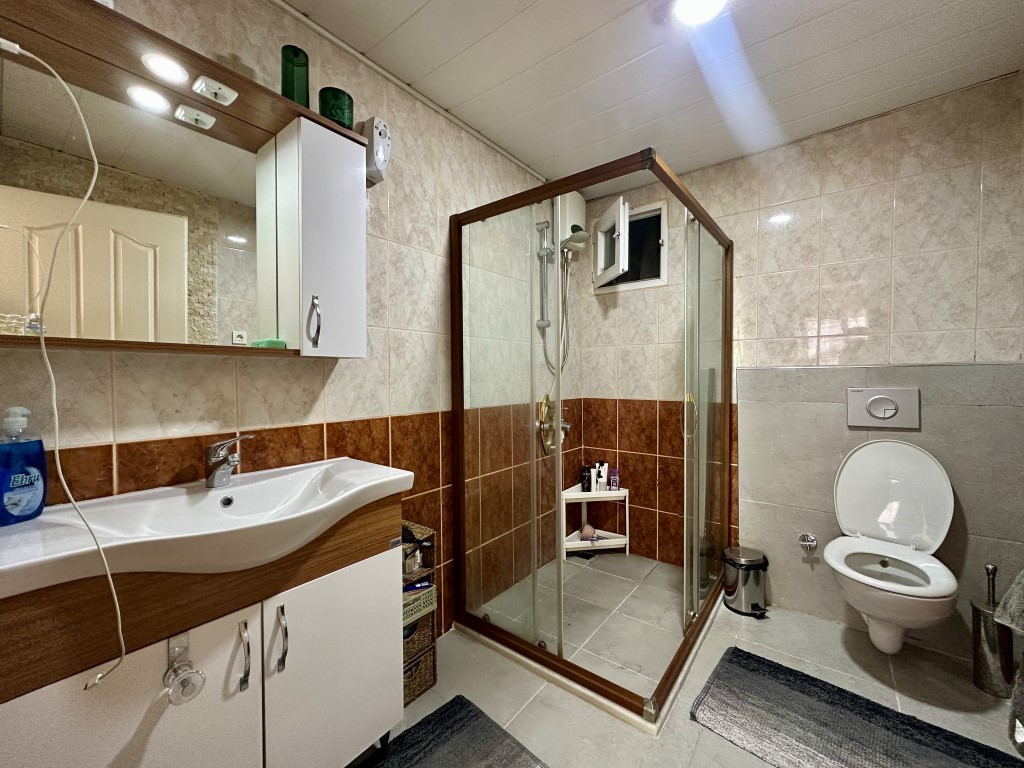 Просторная квартира в 400 метрах от пляжа район Оба Аланья.  - Фото 17