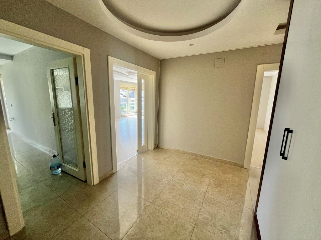 Просторная квартира 150м с видом на бассейн в районе Оба Аланья.  - Фото 12