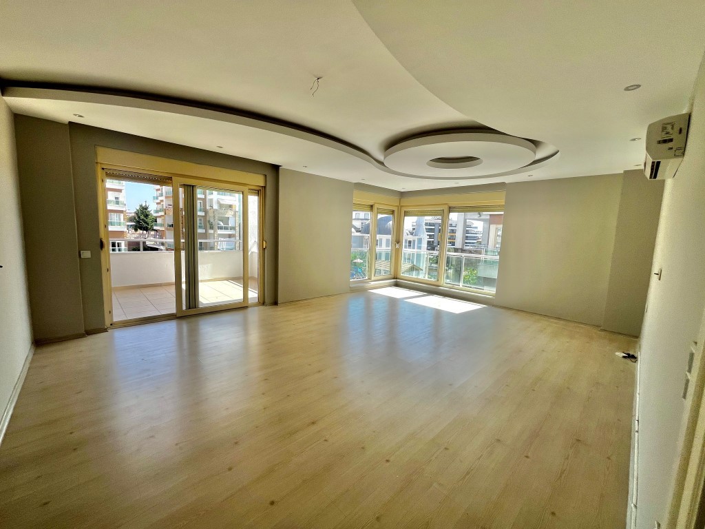 Просторная квартира 150м с видом на бассейн в районе Оба Аланья.  - Фото 16