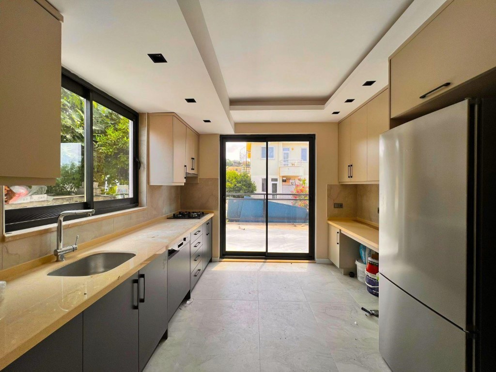 Вилла с видом на море район Демирташ Аланья.  - Фото 12