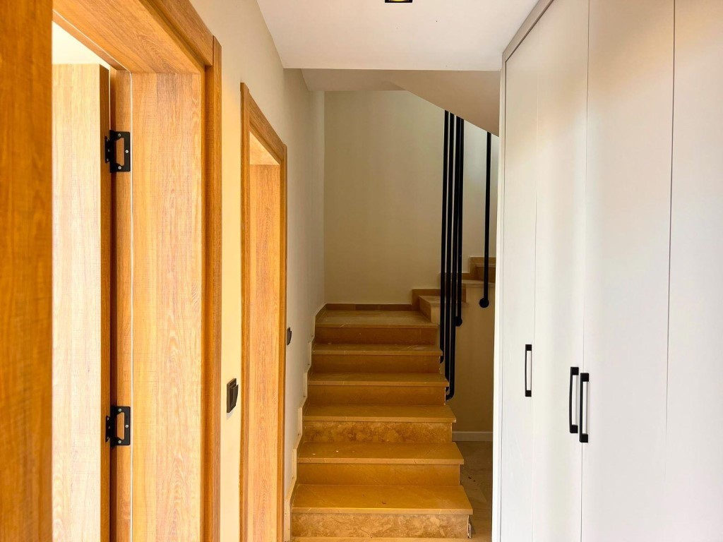 Вилла с видом на море район Демирташ Аланья.  - Фото 9