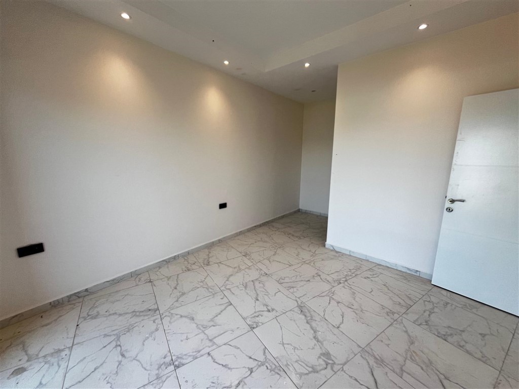 Квартира планировкой 2+1 с видом на море и город в районе Махмутлар Аланья.  - Фото 15